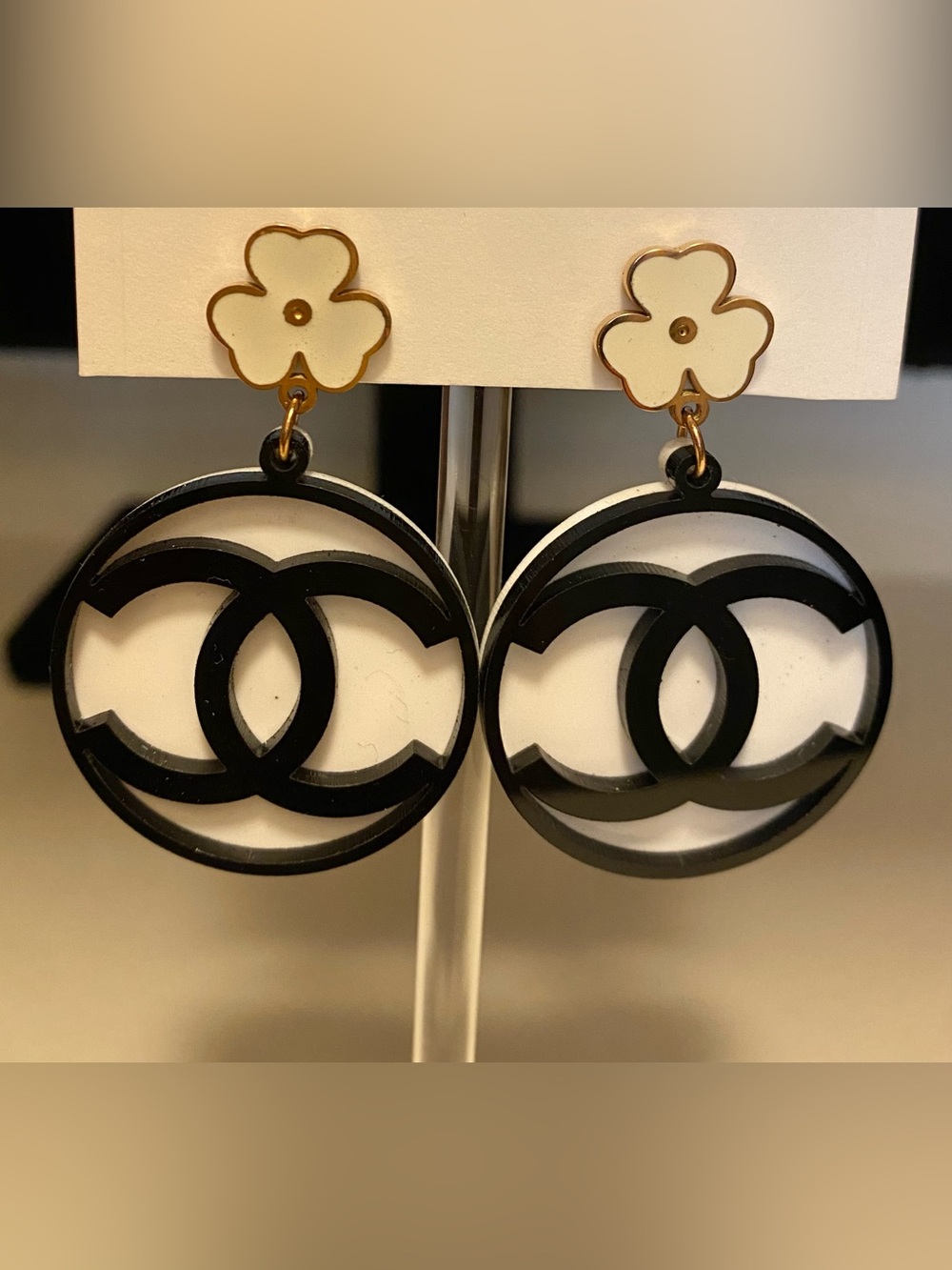 Fashion Jewelry Gold/Black & White Floral Logo C-C Luxury Drop Earrings
